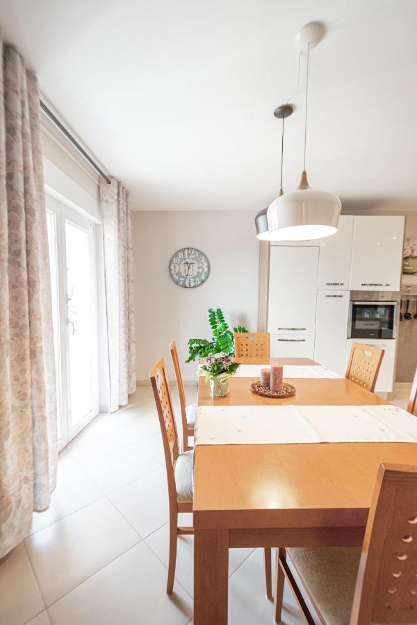 Two-Bedroom Apartment In Crikvenica Xcvii المظهر الخارجي الصورة